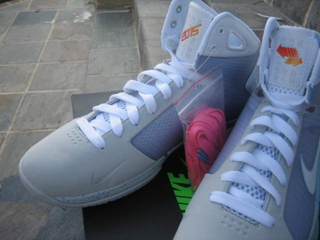 Illustration for article titled Back to the Future McFly Sneakers Unboxed, Going for $2,000